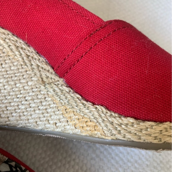 Toms Red Canvas Peep Toe Espadrille Wedges | Mercari Toms Red Peep Toe Canvas Espadrilles